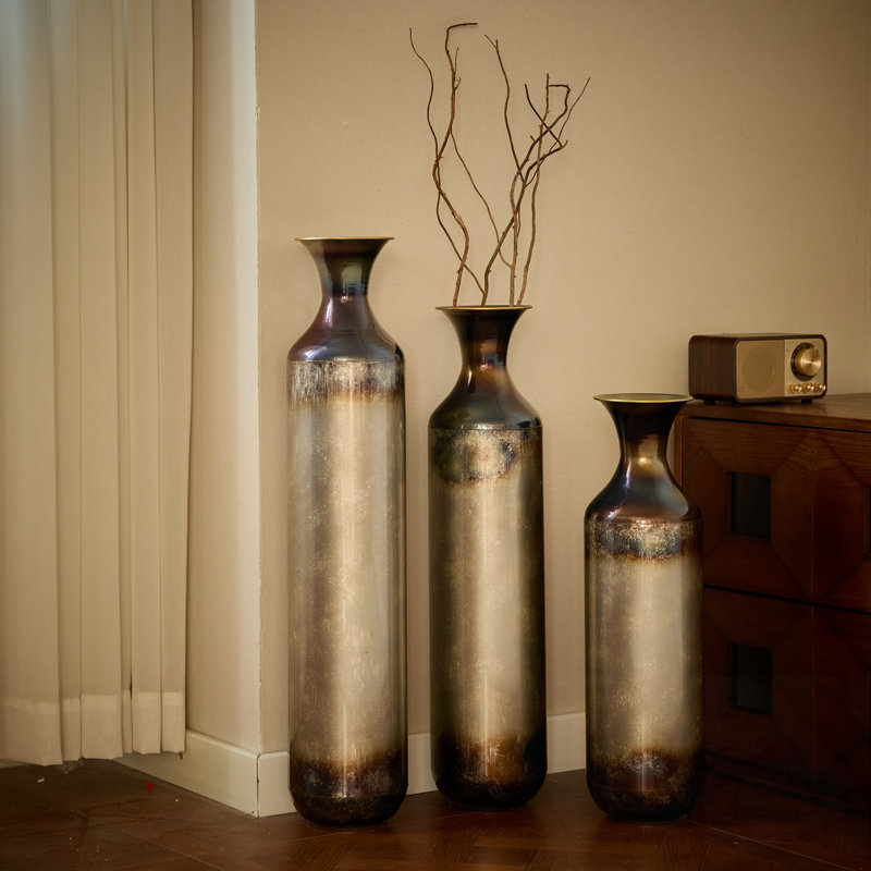 Ensemble de 3 vases en métal forgés à la main, Doré / Blanc