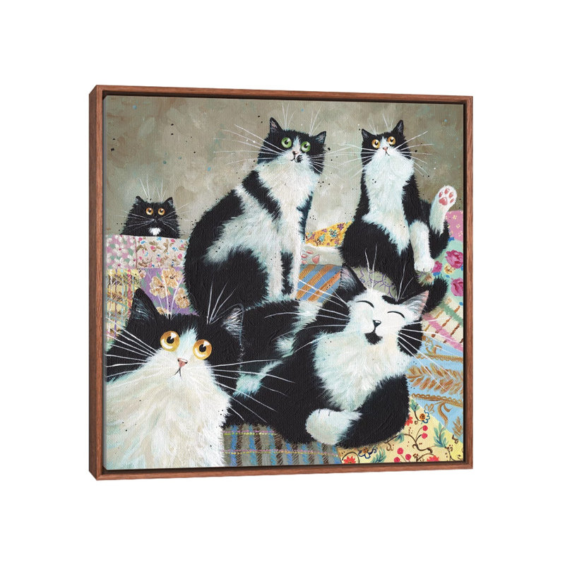 « Patchwork Cats » par Kim Haskins-reproduction d’art, H 26 po x l 26 po x P 1,5 po, Toile avec cadre en bois brun classique