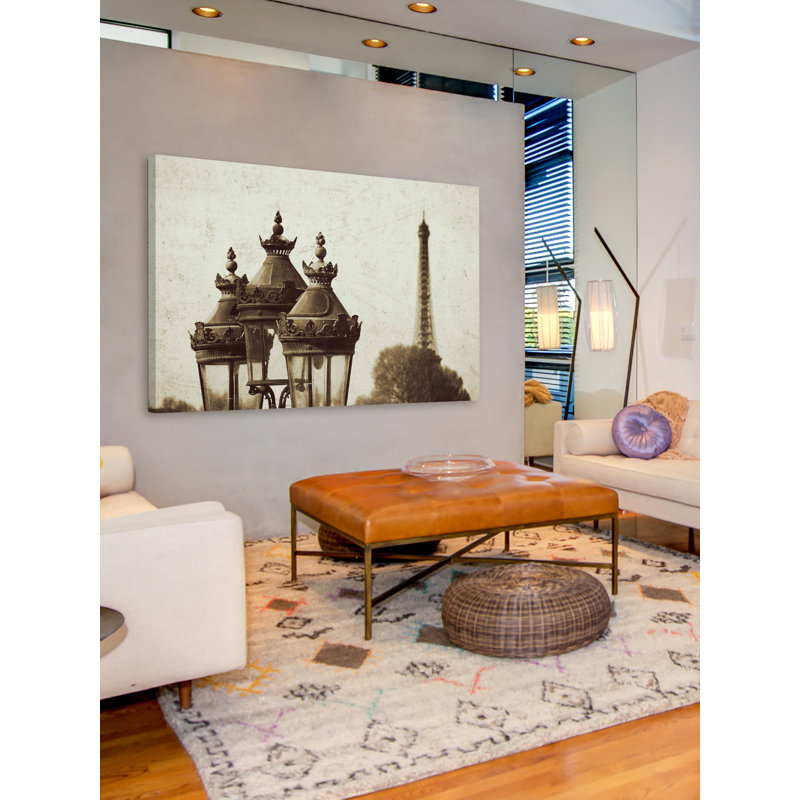 Reproduction d’art sur toile tendue "lampes et tour eiffel" par jody stuart, H 20 po x l 30 po x P 1,5 po
