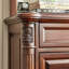 Armoire d'appoint en noyer massif