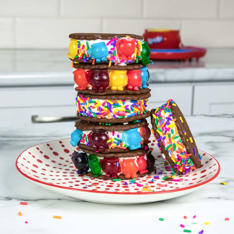 Nostalgia Gummy Candy Maker