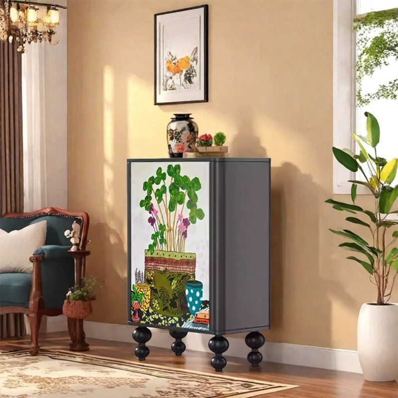 Armoire de rangement à deux portes en noyer avec tablettes larges