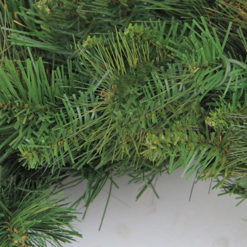 Green Pine Artificial Christmas Wreath with Metal Frame