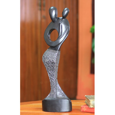 Sculpture en bois africain sculpté à la main Dilana