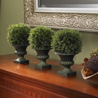 Plante cèdre artificielle 9" en urn