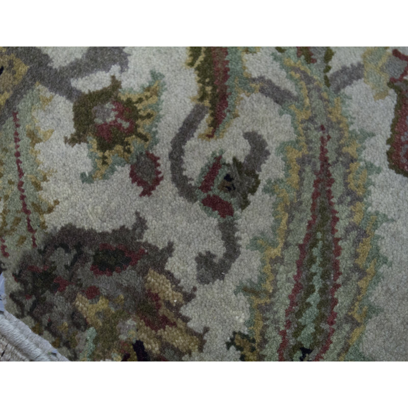 Magnolia Wool Oriental Area Rug in Beige/Brown