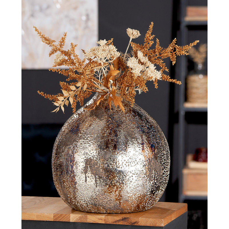 Bexli Handmade Metal Table Vase