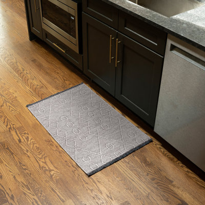 Brenly Geometric Machine Washable Non Skid Indoor Area Rug - Light Gray