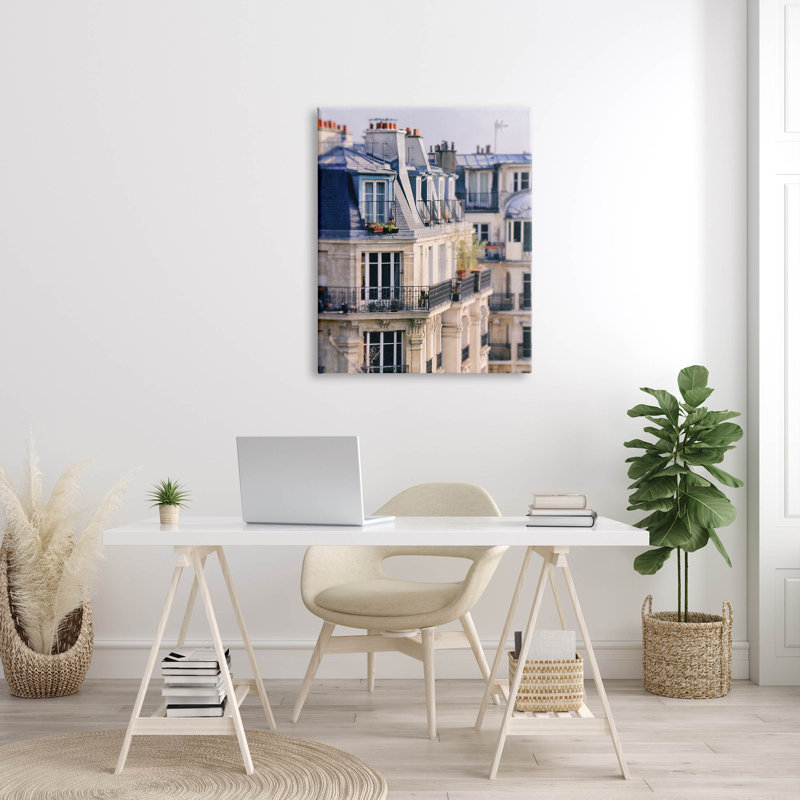 "Parisian Architecture Bâtiments", art mural par Carina Okula, L 30 po x H 40 po, Toile tendue