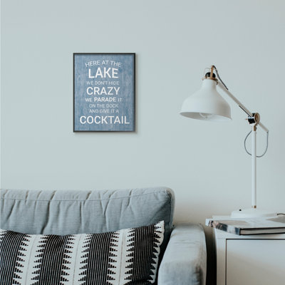 «Parade Crazy Funny Lake Party Blue Wood Texture Word Design» par Susan Ball - impression d'art graphique