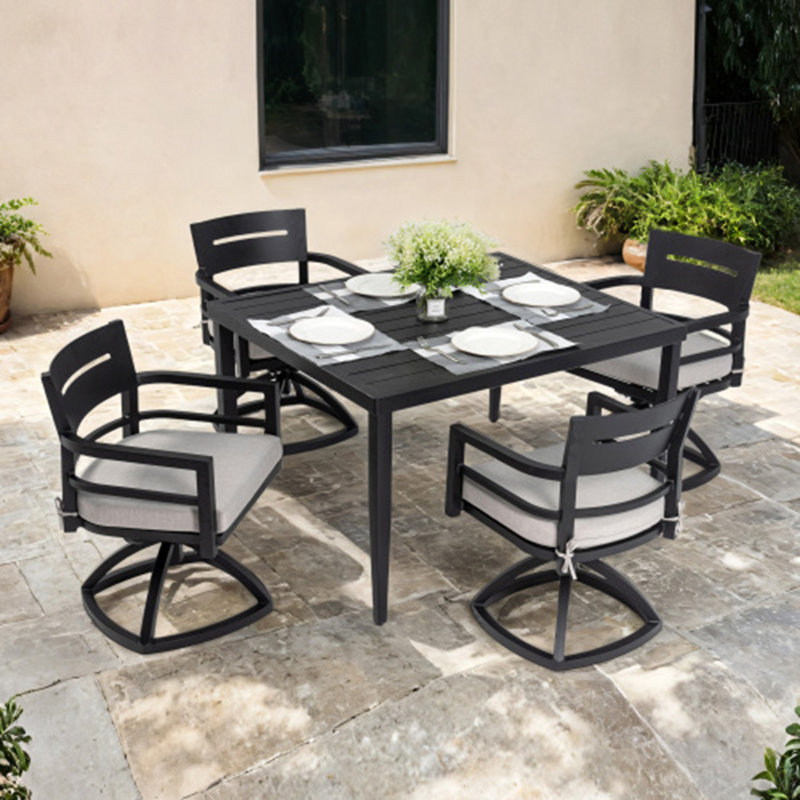Ensemble repas de patio 5 pièces avec 4 chaises berçantes pivotantes et table de salle à manger avec trou pour parasol, Blanc