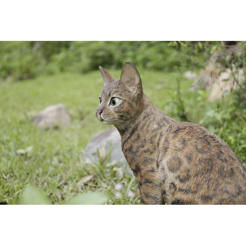 Sitting Bengal Cat Statue
