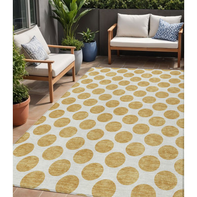 Tapis intérieur lavable à pois doré et ivoire 5 pi x 8 pi