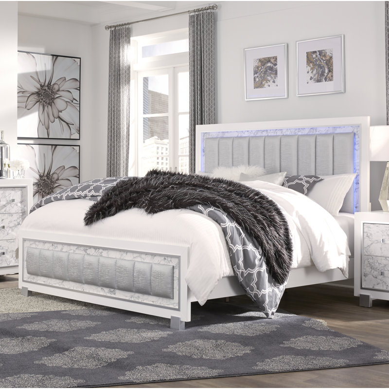 Sia Upholstered Standard Bed, Queen
