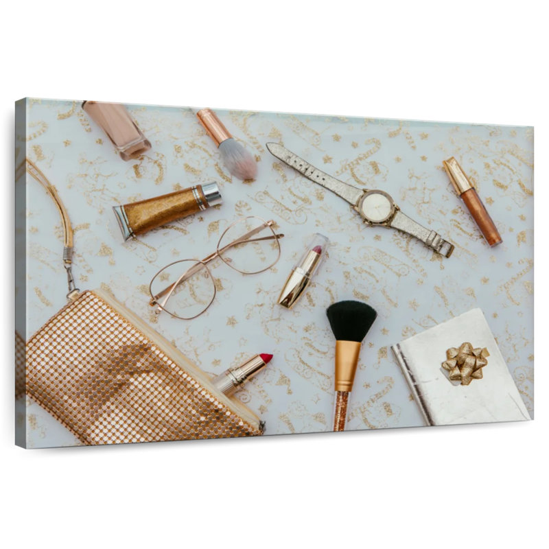 Trousse de maquillage or, H 26 po x l 39 po