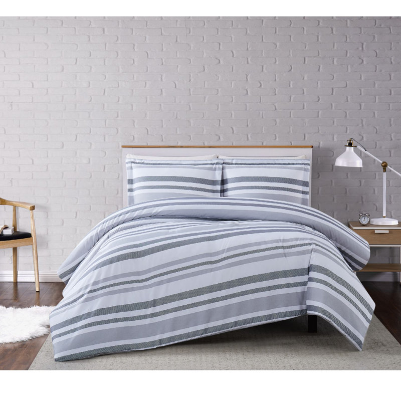 Polyester Striped Comforter, Full/Queen Comforter + 2 Standard Shams