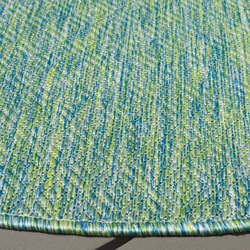 Miceli Indoor/Outdoor Area Rug, Round 6'7"