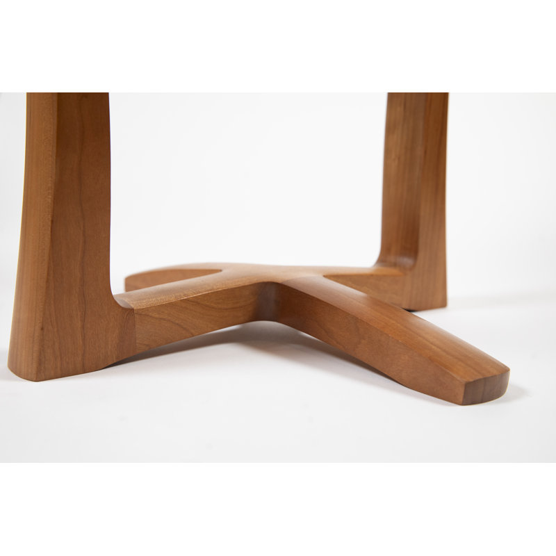 Table de bout à pieds croisés en bois massif