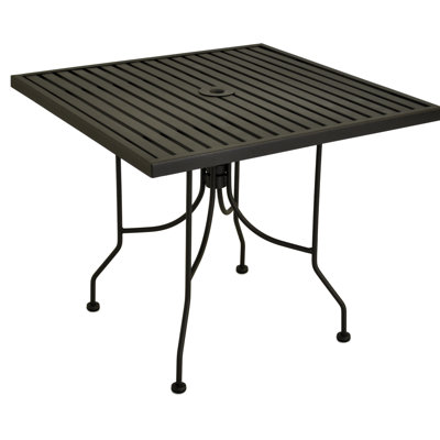 Table de salle à manger en acier