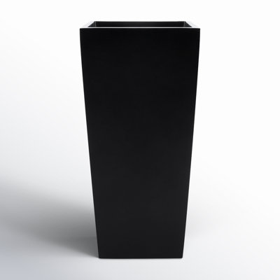 Robards Fiberglass Pot Planter