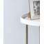 Table d'appoint blanche avec rebords à rebord Mid-Century avec pieds en cuivre, 21,75 po | Idée de cadeau-872793141