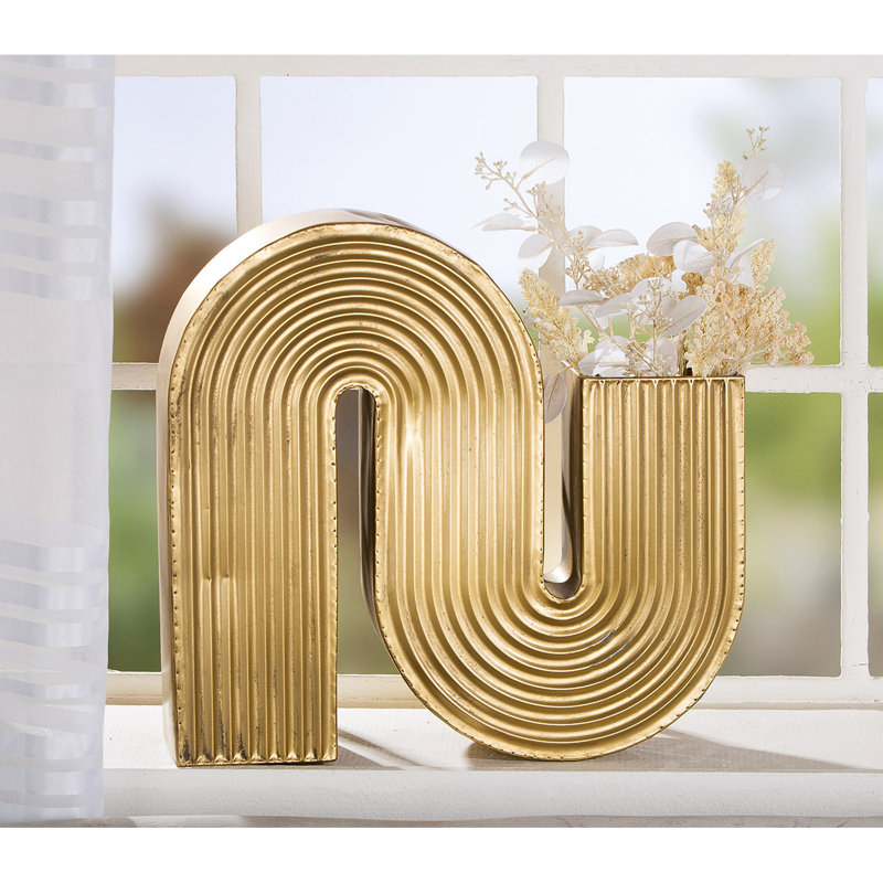 Patoma Metal Table Vase