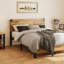 Bed-386262125