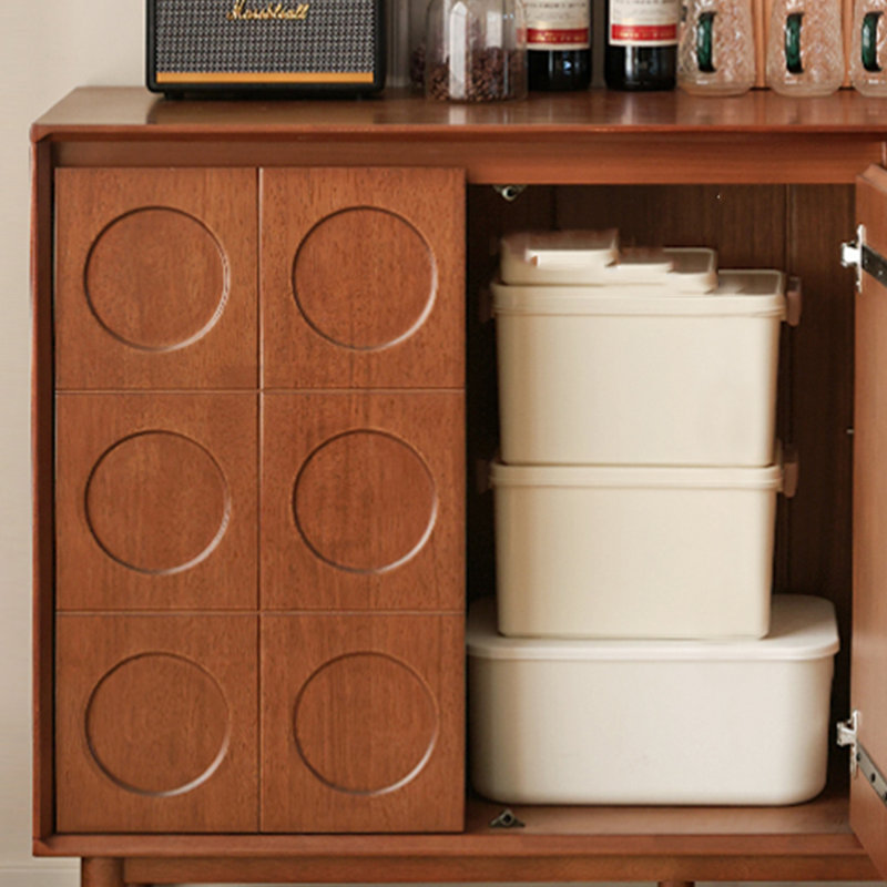 Armoire de rangement rétro