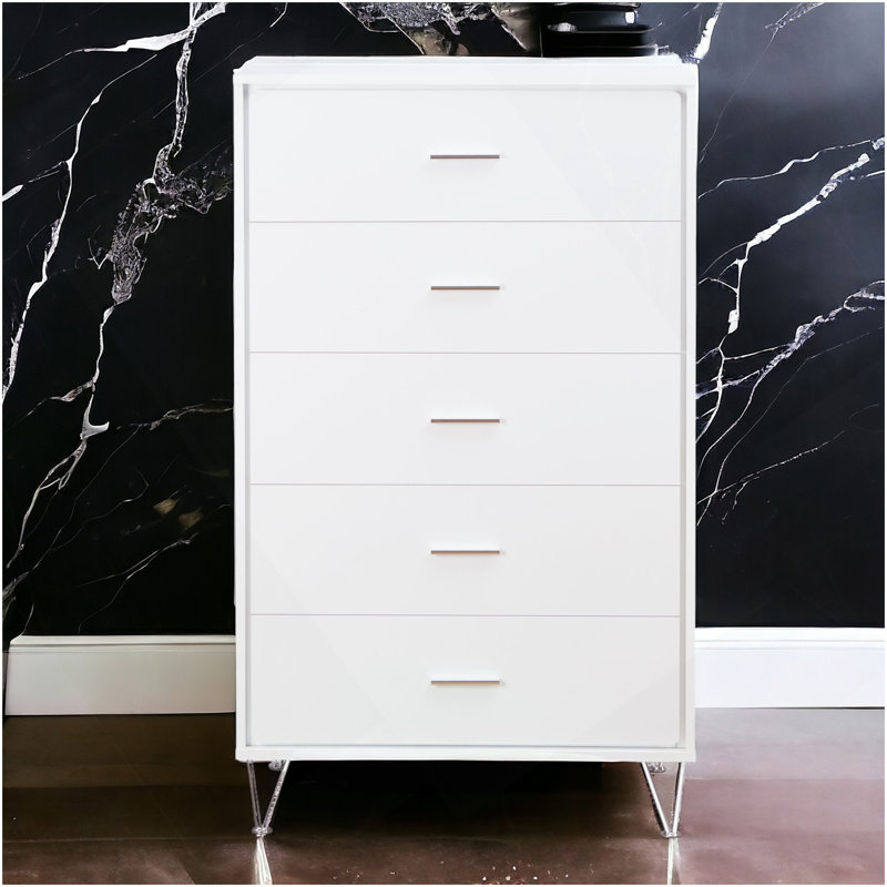 Deoss White Finish Chest