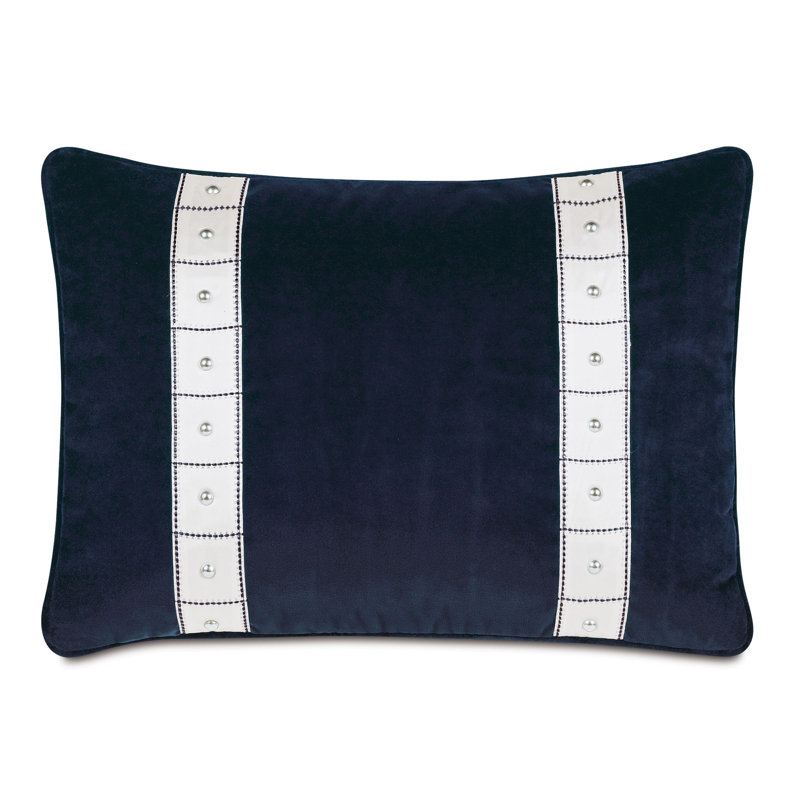 Housse et insert de coussin décoratif cloutés Elektra