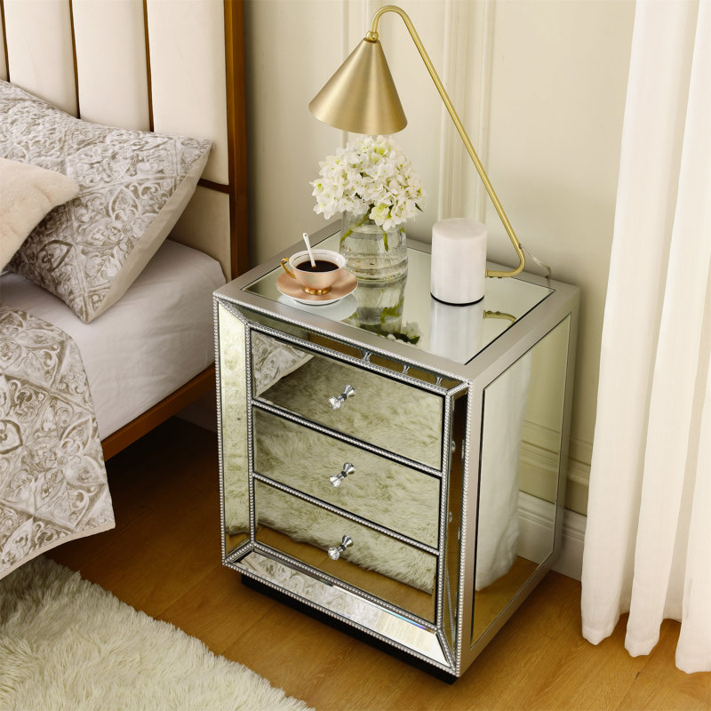 Armoire à miroir à trois tiroirs argentée l 22 po x P 16 po x 26,8 po