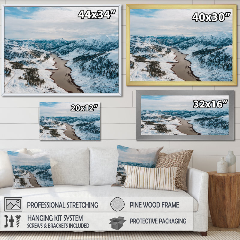 Impression sur toile Icy Alaskan Wilderness II, H 30 po x l 40 po x P 1,5 po, Encadrement doré