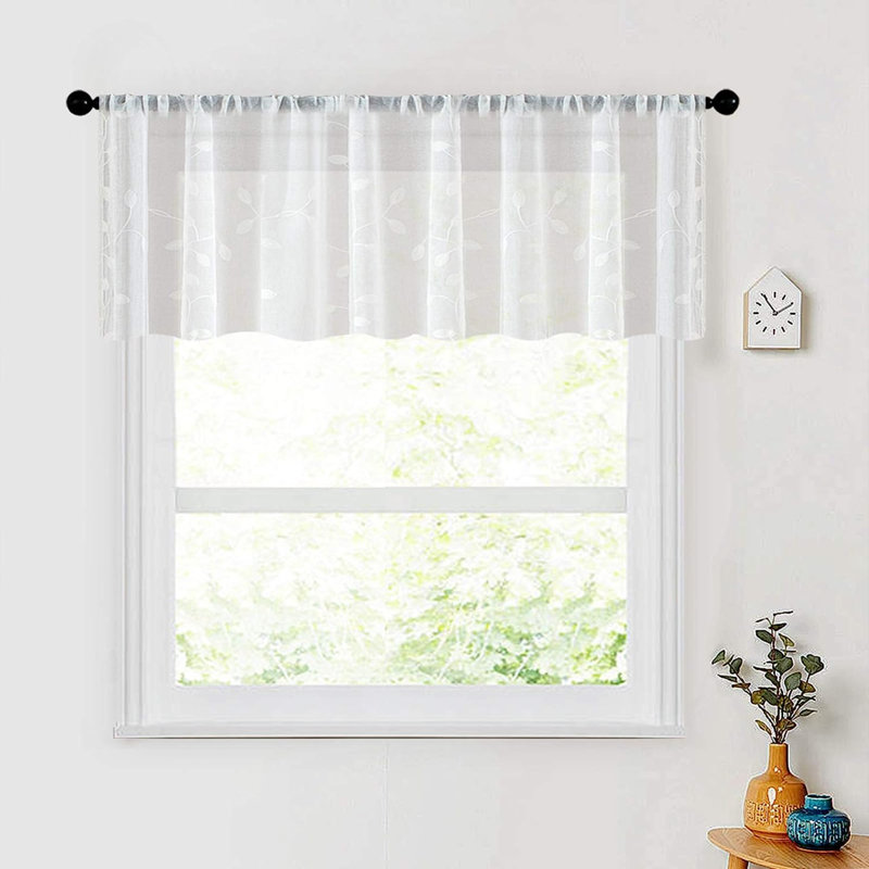 Bohm Window Valance, White Leaves