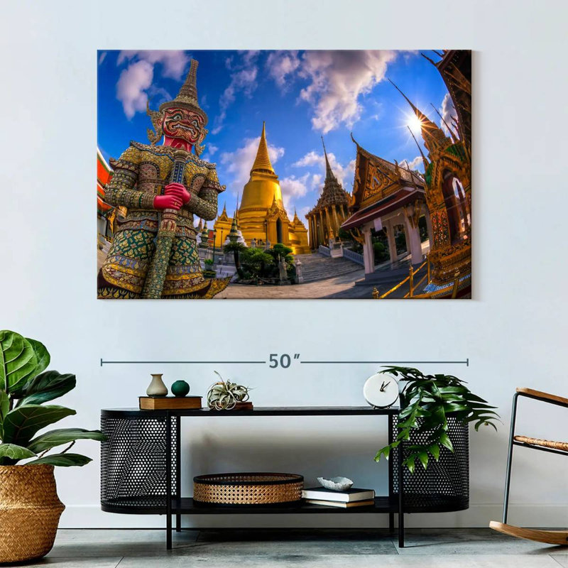 Adella Wat Phra Kaew, H 34 po x l 51 po