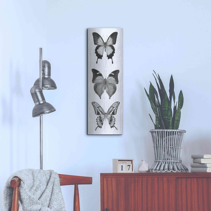 «Butterfly BW Panel I» par Debra Van Swearingen, H 36 po x l 12 po
