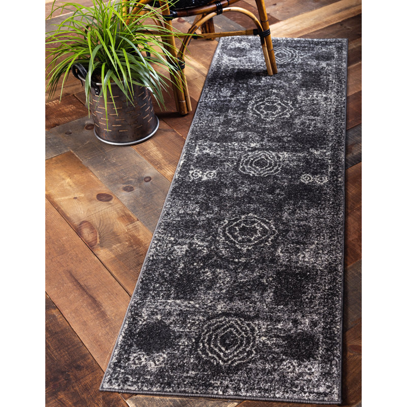 Wynsum Geometric Indoor Rug, Runner 2' x 6'9"