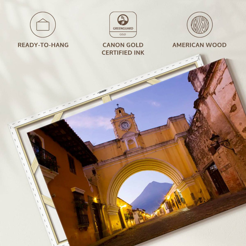Kavia Archway dans la rue Antigua, H 30 po x l 45 po