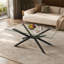 Une table basse rectangulaire en verre trempé de 39,37 pouces au design élégant et aux pieds en métal noir, qui convient au salon.