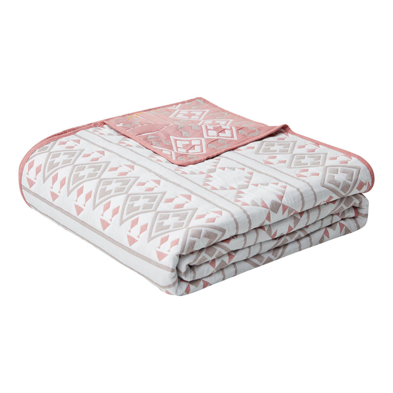 DESIGN STUDIO Kai Tribal Clay/Tan/White 3-Piece All-Season Soft Woven Matelasse Jacquard Cotton Blend Quilt Set