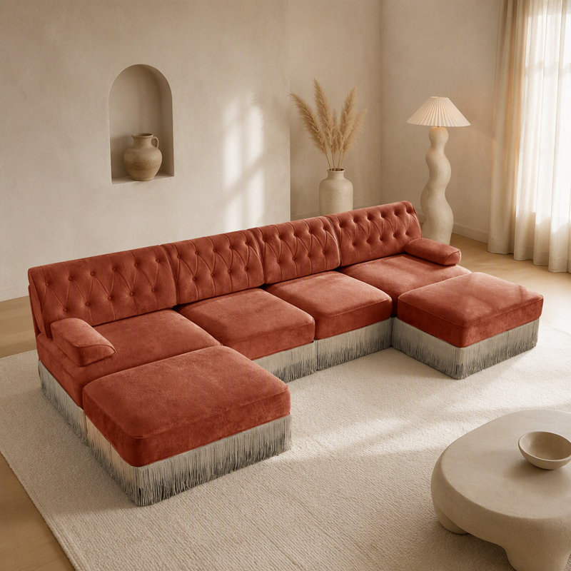 Canapé modulaire 4 places avec 2 repose-pieds en nuage, jupe à pampilles, conception capitonnée, mousse haute densité, base ergonomique en bois, pour les salons et les chambres