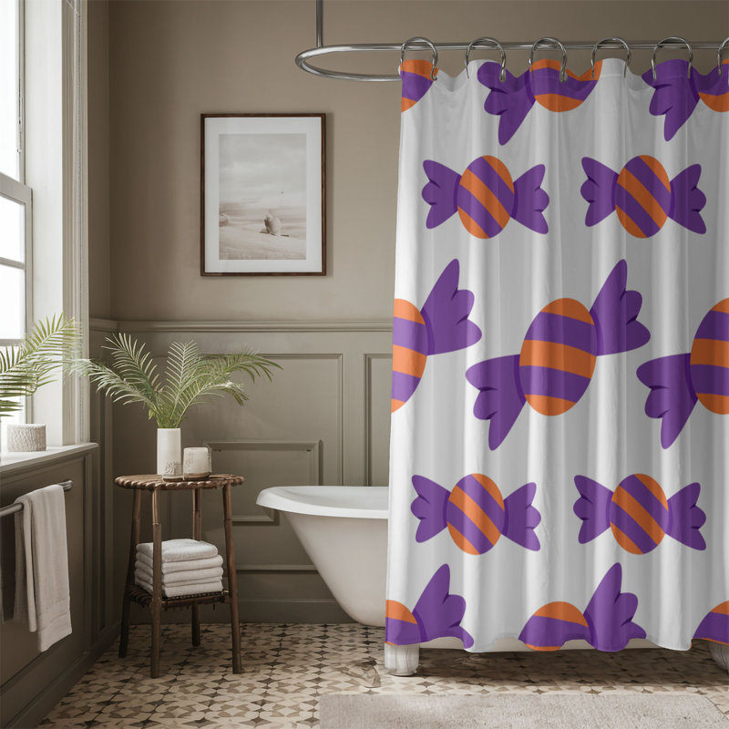 Rideau de douche standard 1 pièce Spooky Delight, H 74 po x l 71 po