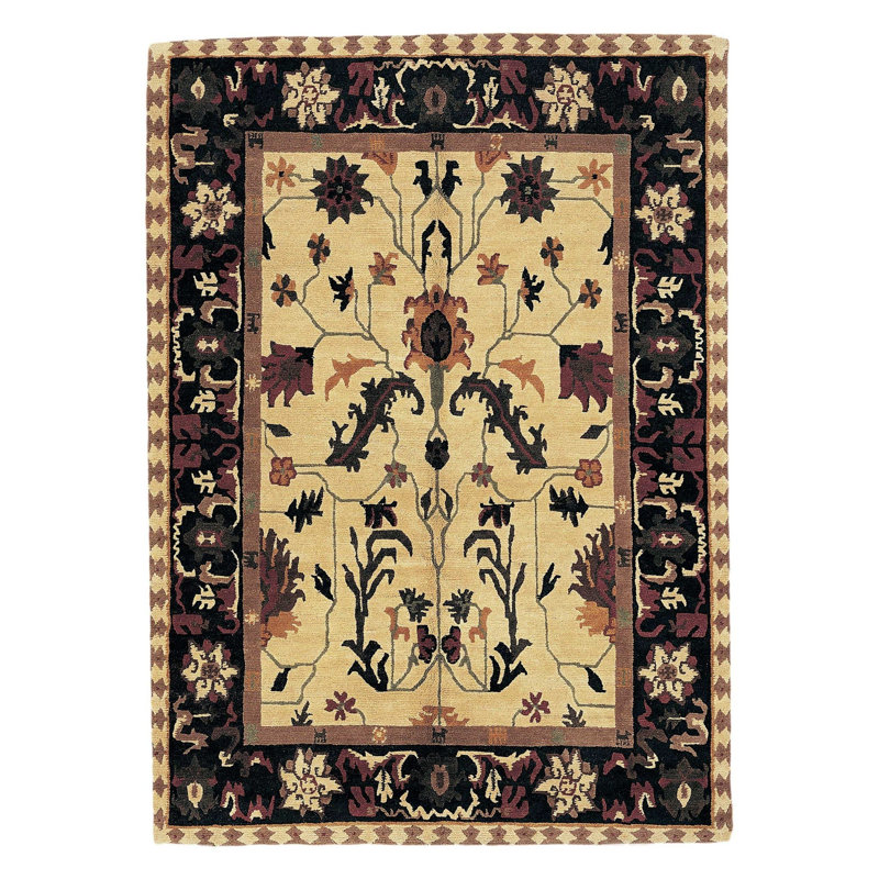 Wool Oriental Area Rug in Beige/Black, Rectangle 6' x 9'