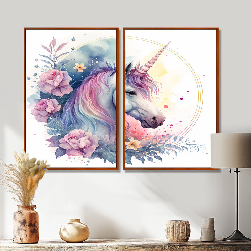 Mignon licorne pastel entourée de fleurs III - crème, art mural moderne, H 36 po x l 48 po, Impression encadrée flottante