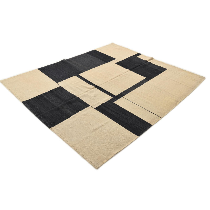 Tapis noir et blanc Preciado