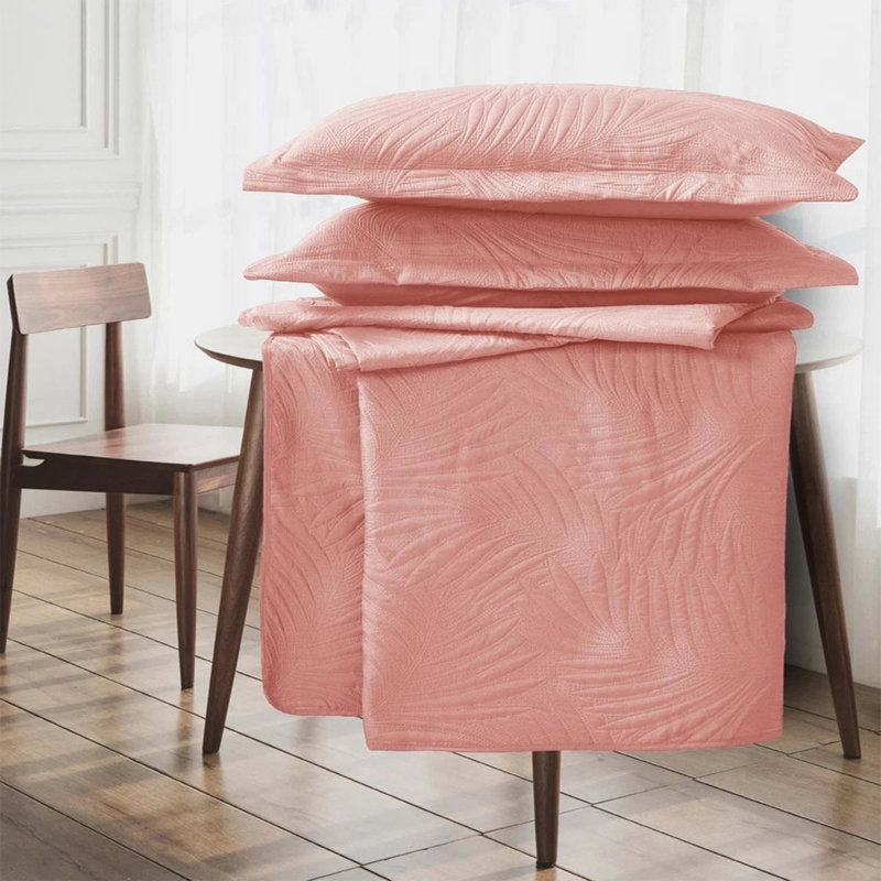 Polyester Floral Bedspread with Pillow Shams, Pink, Double Bedspread  + 2 Standard Pillow Shams