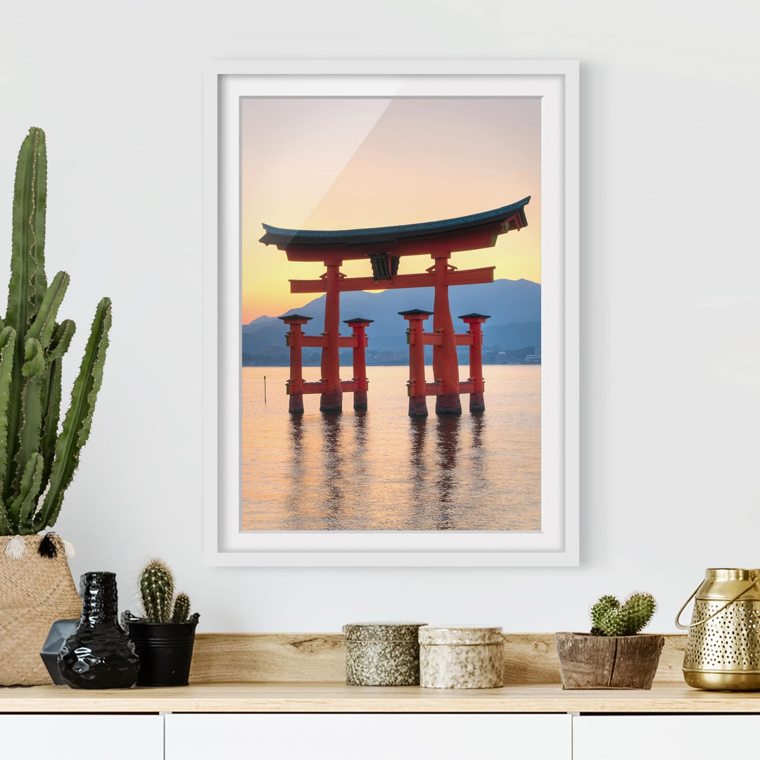 Gerahmtes Poster Itsukushima Schwimmendes Torii-Tor