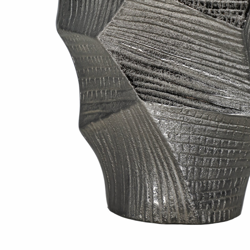 Vase en métal Juneau, H 12 po x l 10 po x P 10 po, Argent