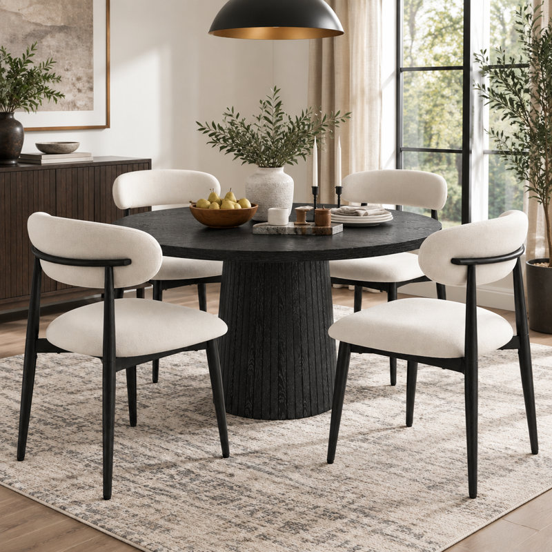 Ensemble de salle à manger moderne de 5 pièces comprenant une table ronde de 119 cm (47 po) avec pied central et 4 chaises rembourrées en tissu bouclé à dossier incurvé, idéales pour la cuisine et la salle à manger.