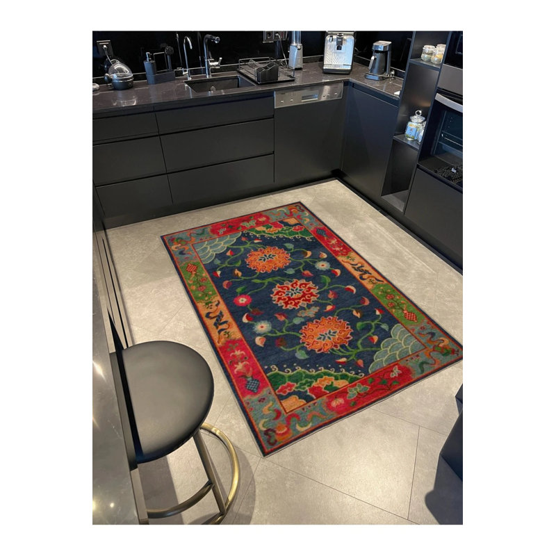 Tapis à motif floral dans des tons de couleurs mélangées, Rectangle 2 pi 4 po x 4 pi