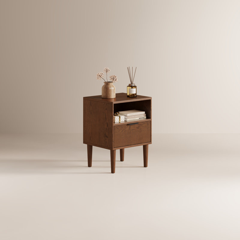 Table de chevet en bois massif avec tiroir ouvert Annice, Brun